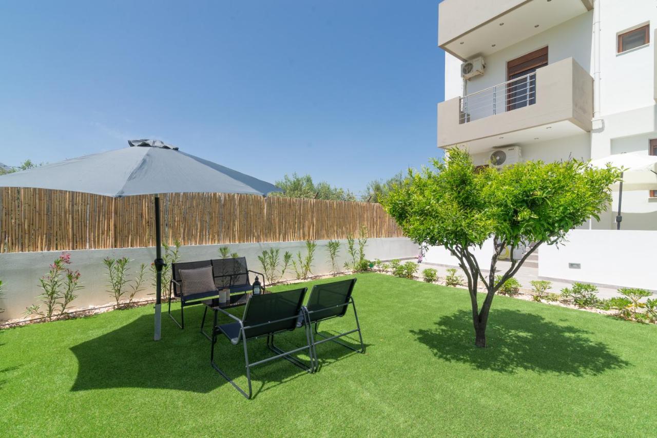 Modern House With Pool Near Beach Gazi Luaran gambar