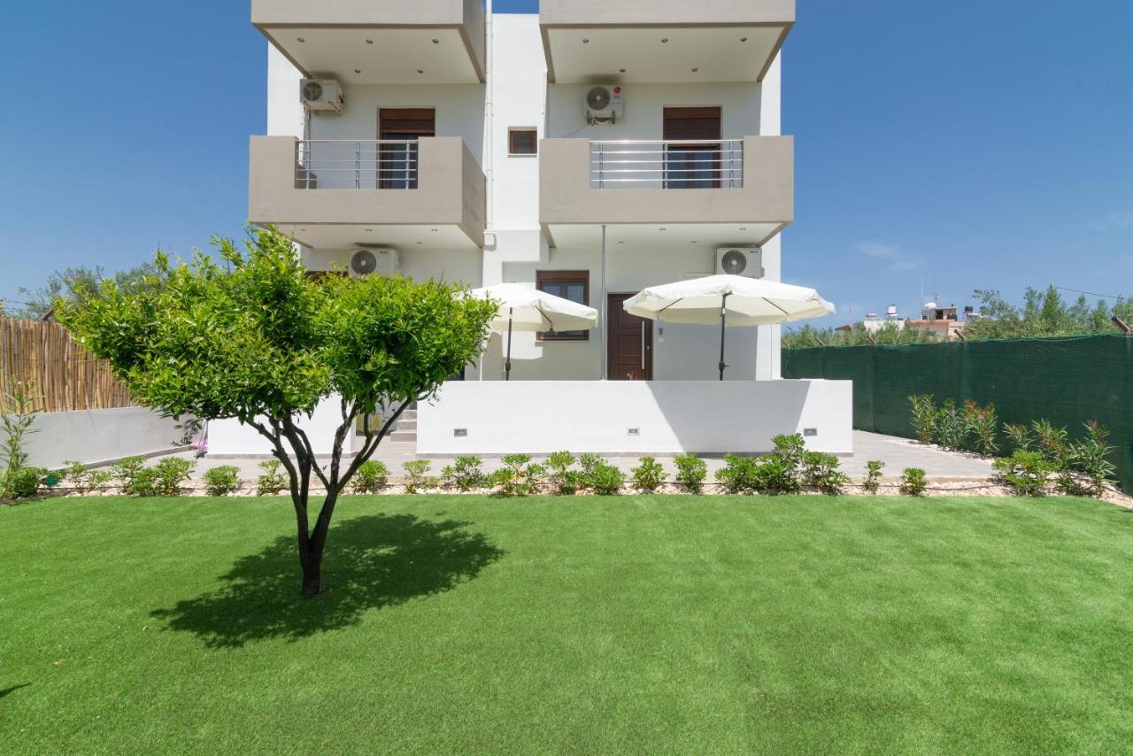 Modern House With Pool Near Beach Gazi Luaran gambar