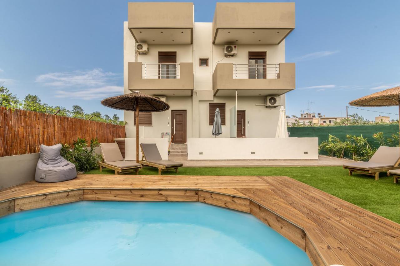 Modern House With Pool Near Beach Gazi Luaran gambar