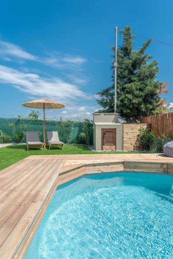 Modern House With Pool Near Beach Gazi Luaran gambar